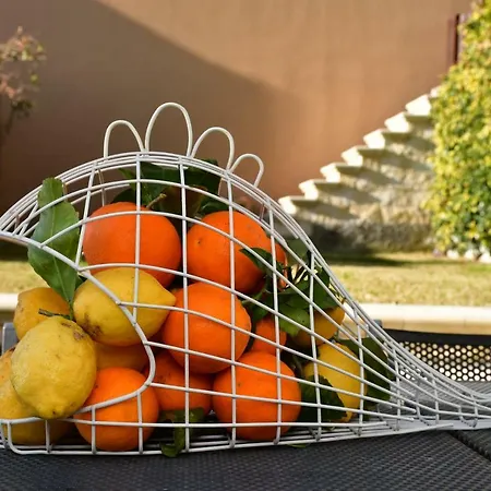 Casa Sara Semesterbostad Acireale